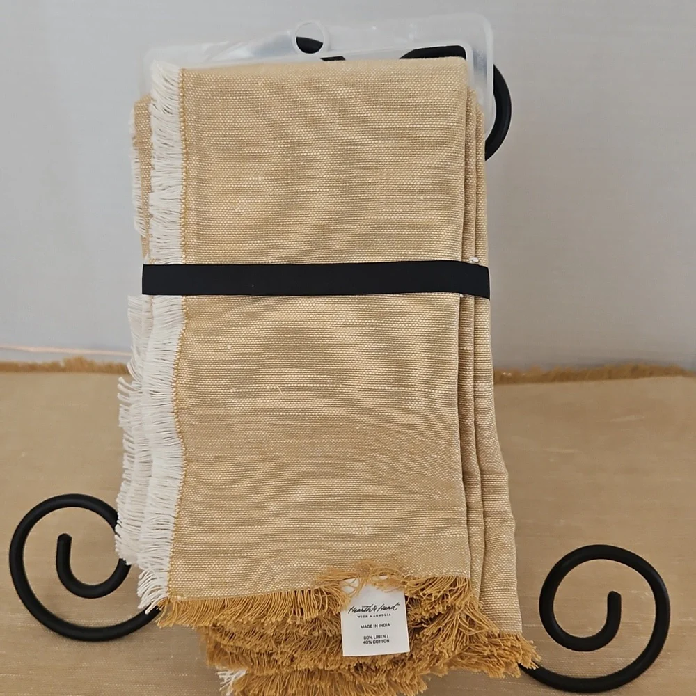 Hearth & Hand NWT Linen Cotton Harvest Gold & White Fringe Hem Set of 4 Napkins